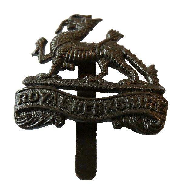 Royal Berkshire Regiment British Army Cap Badge Slider Blackened Metal 4 x 4 cm