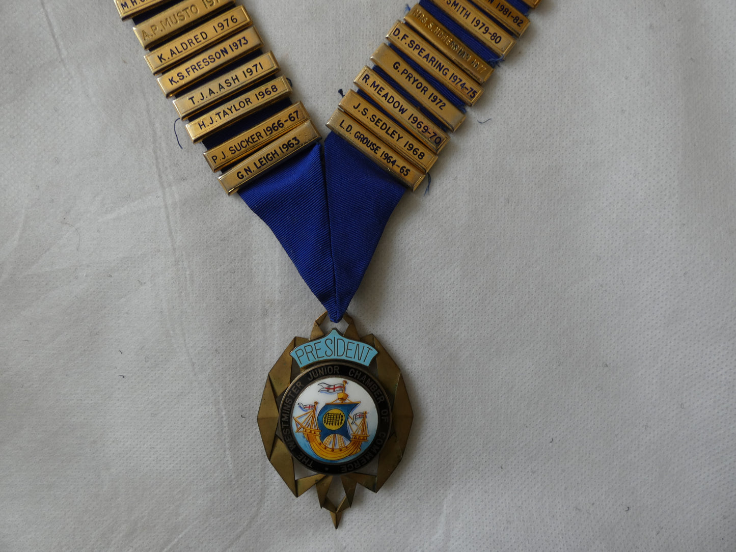 Westminster Junior Chamber of Commerce PRESIDENT Brass Medal Jewell With 26 Name Plates 1963- 1992 British Original