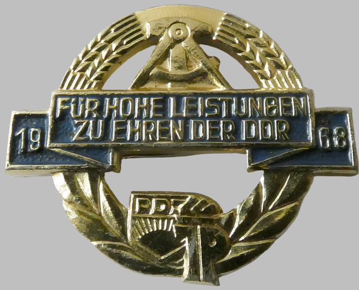 DDR Pioneer Organisation 1968 Badge for High Achievements
