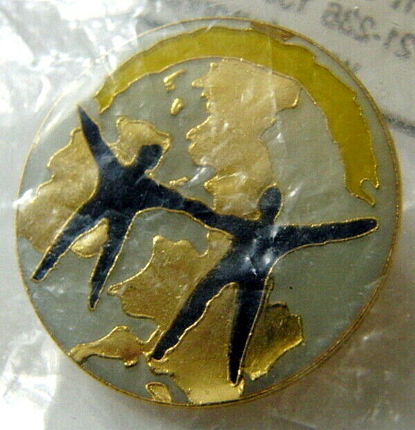 PEACE UK Ireland Map British Vintage Badge Fattorini Original Sealed Unused