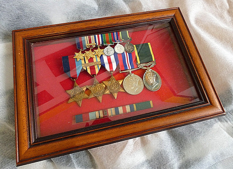 WW2 British Service Medal Set Full Size + Miniature 2066566 SGT. A.E.PACK. R.A.