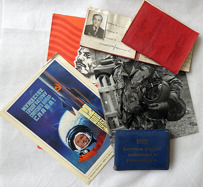 Paper Ephemera, Photos & Documents