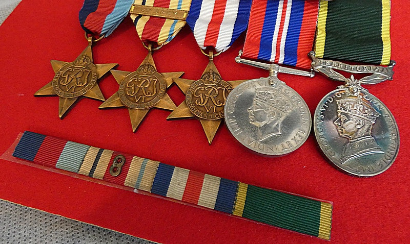 WW2 British Service Medal Set Full Size + Miniature 2066566 SGT. A.E.PACK. R.A.