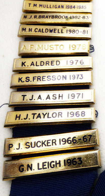 Westminster Junior Chamber of Commerce PRESIDENT Brass Medal Jewell With 26 Name Plates 1963- 1992 British Original